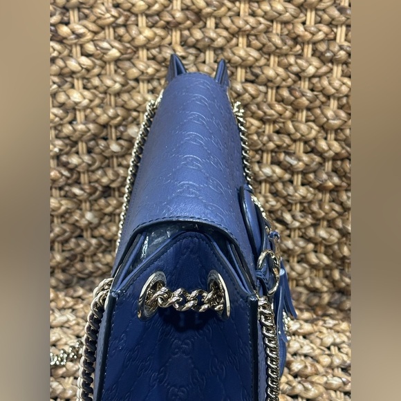 Gucci Emily Guccisima Tassel Bag - Picture 6 of 11